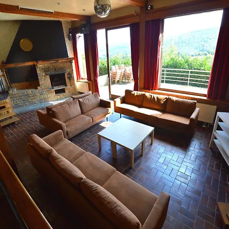 With Pool & Sauna Сasa de vacaciones Trooz