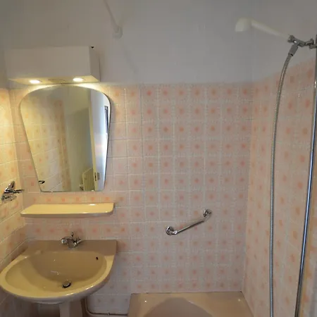 Dom wakacyjny With Pool & Sauna *