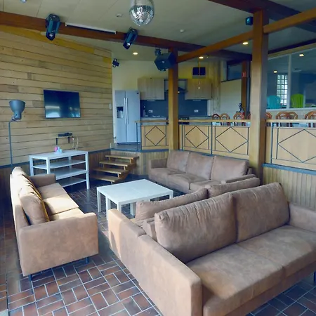 With Pool & Sauna Dom wakacyjny *